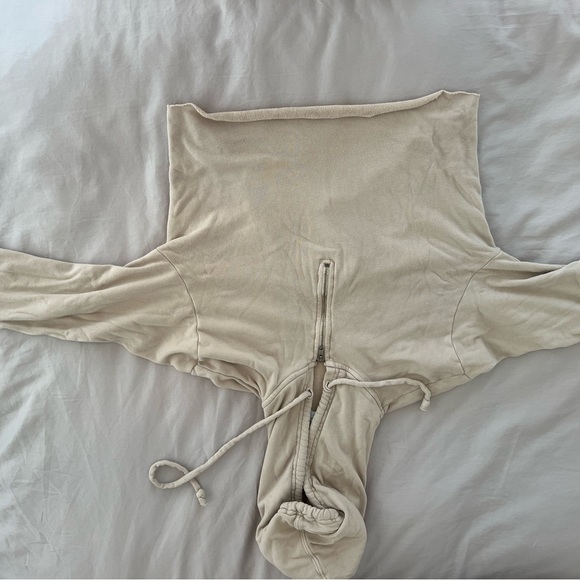 Wildfox Couture Hadley Hoodie in Sand XS - Picture 6 of 9